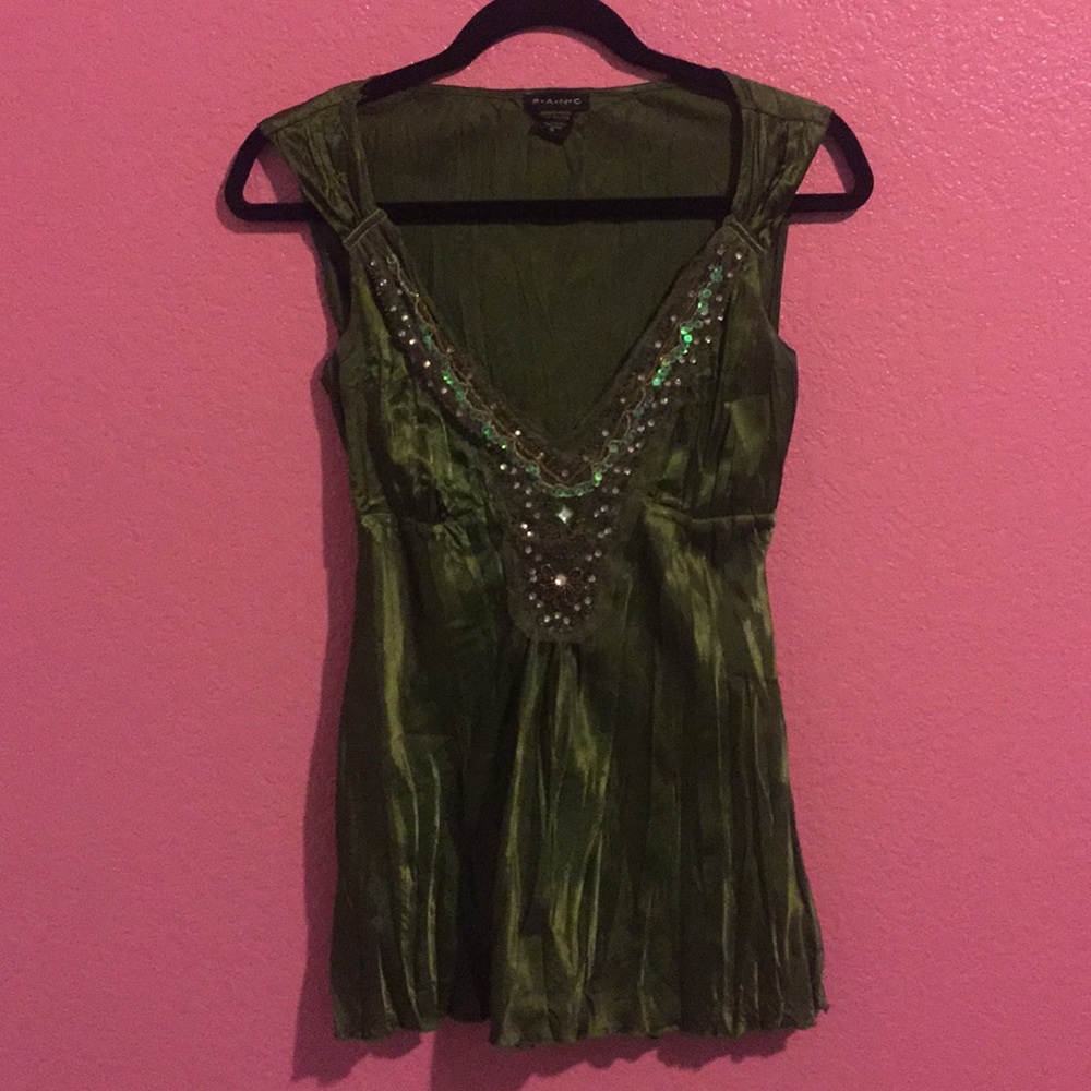 Size 👻small olive green tank top